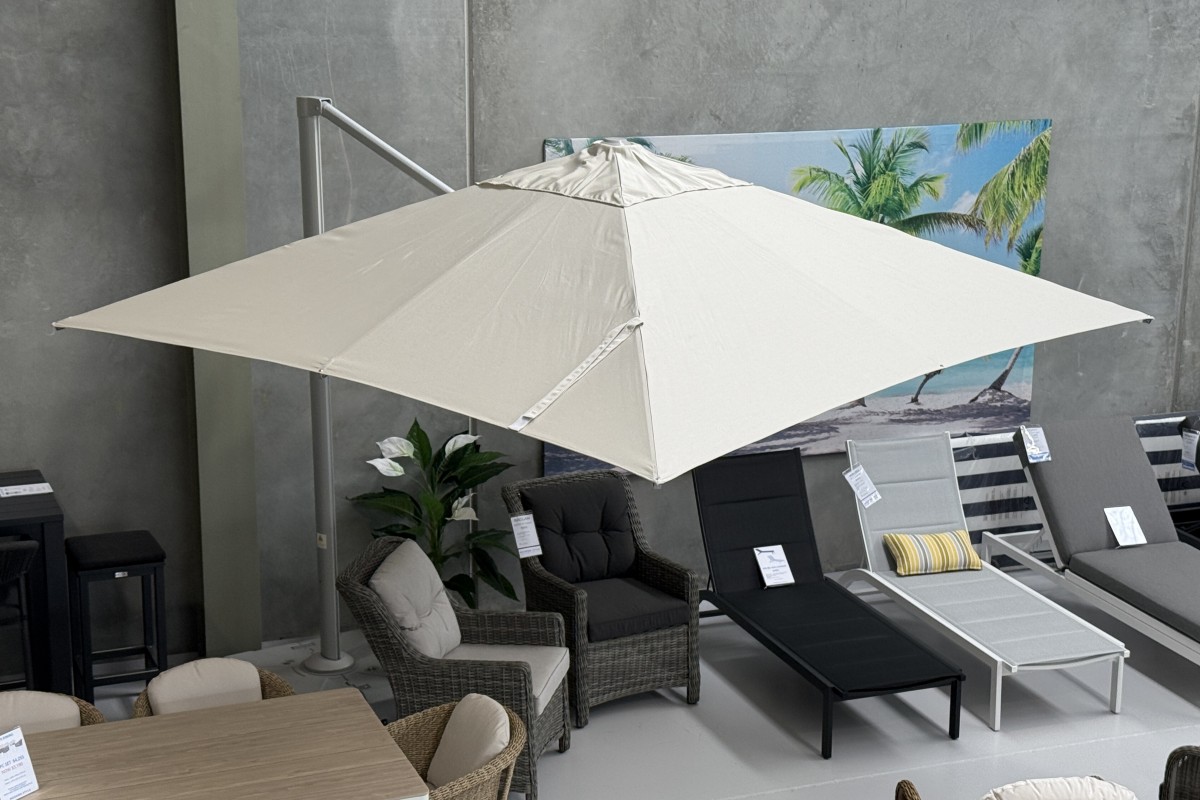 cantilever umbrella square 3m x 3m ivory