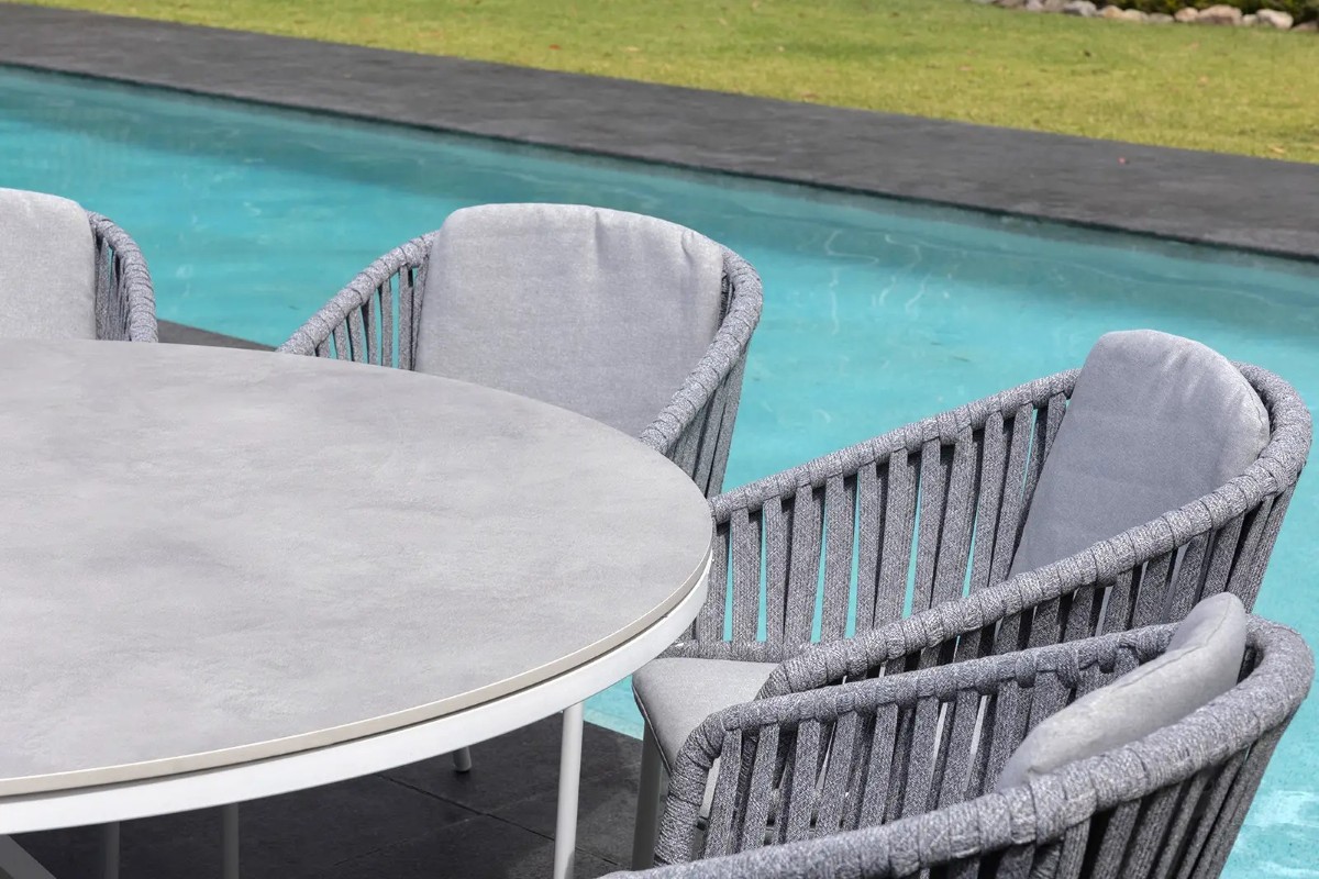 cove round ceramic table with palm chairs 5pc set white