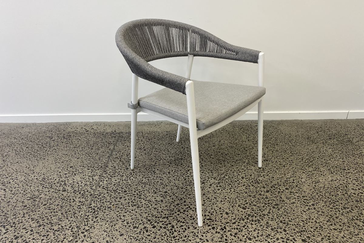 cove white dining chairs set of 4 ak floorstock