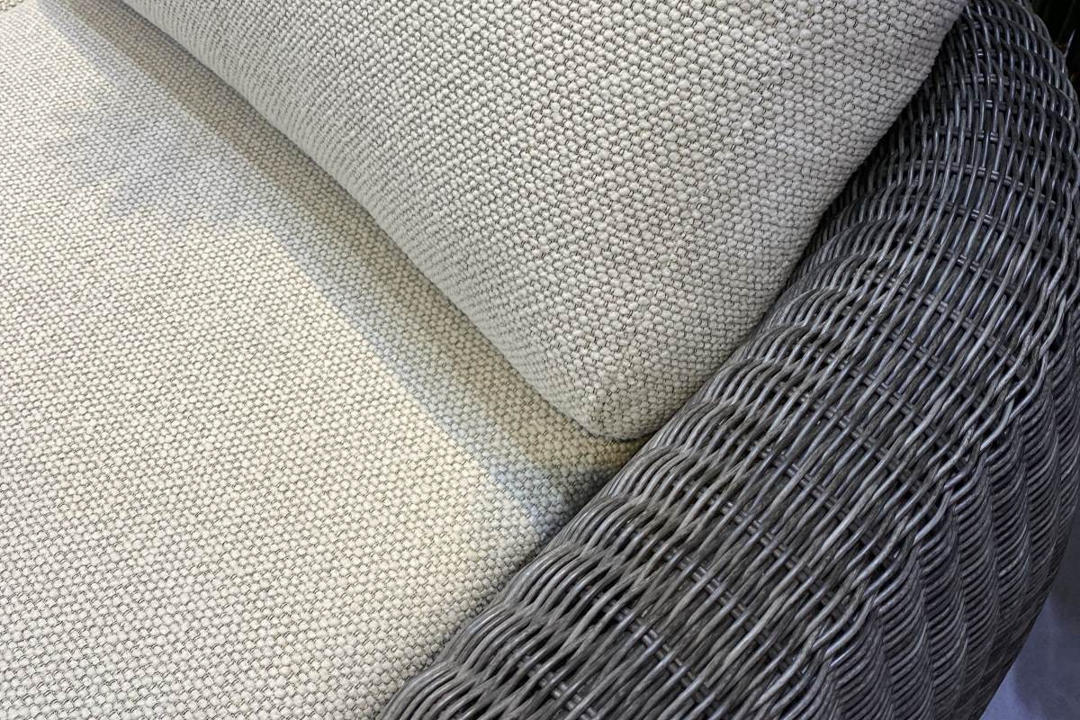 luva cushion close up luva large 4pc lounge set