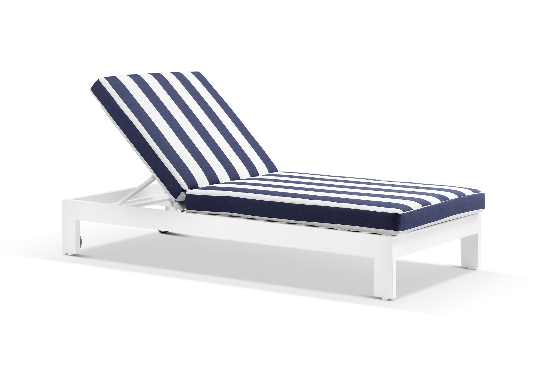 monaco sun lounger with olefin cushion white