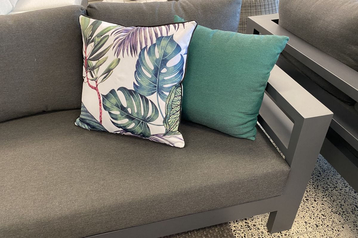decor cushion tropical garden 50 x 50